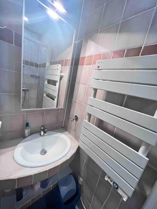 Super Appartement T2 Proche De Tour Eiffel باريس المظهر الخارجي الصورة